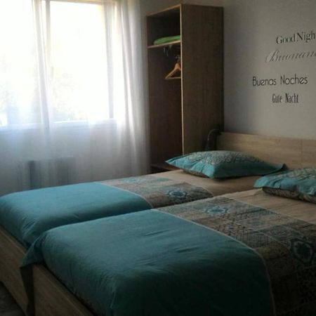 Tikleuziou Bed and Breakfast Lanildut Exteriör bild